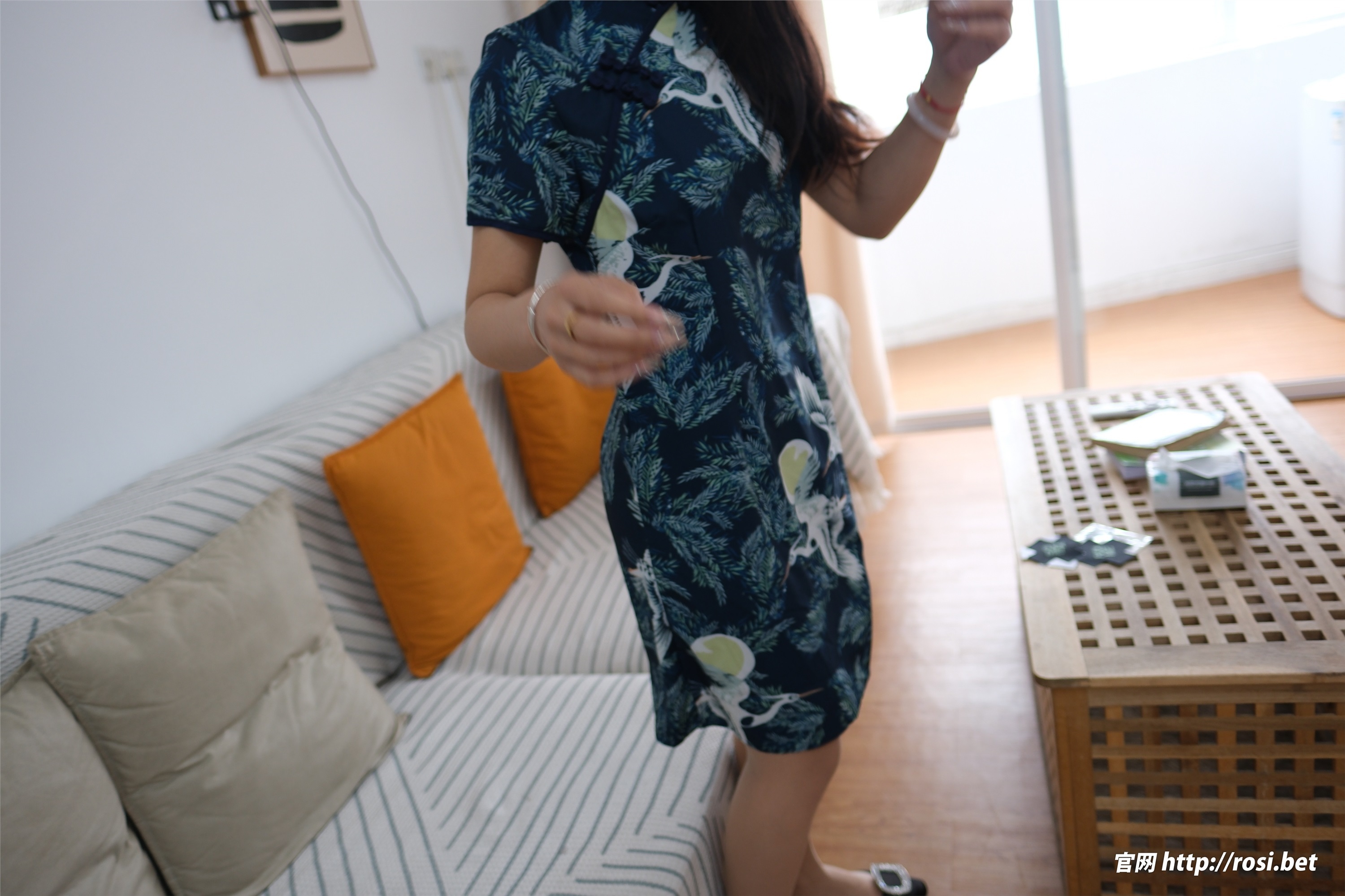 ROSI写真 2024.11.04 NO.4718